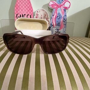 Chloe Brown Oversized Rectangular Women's Sunglasses